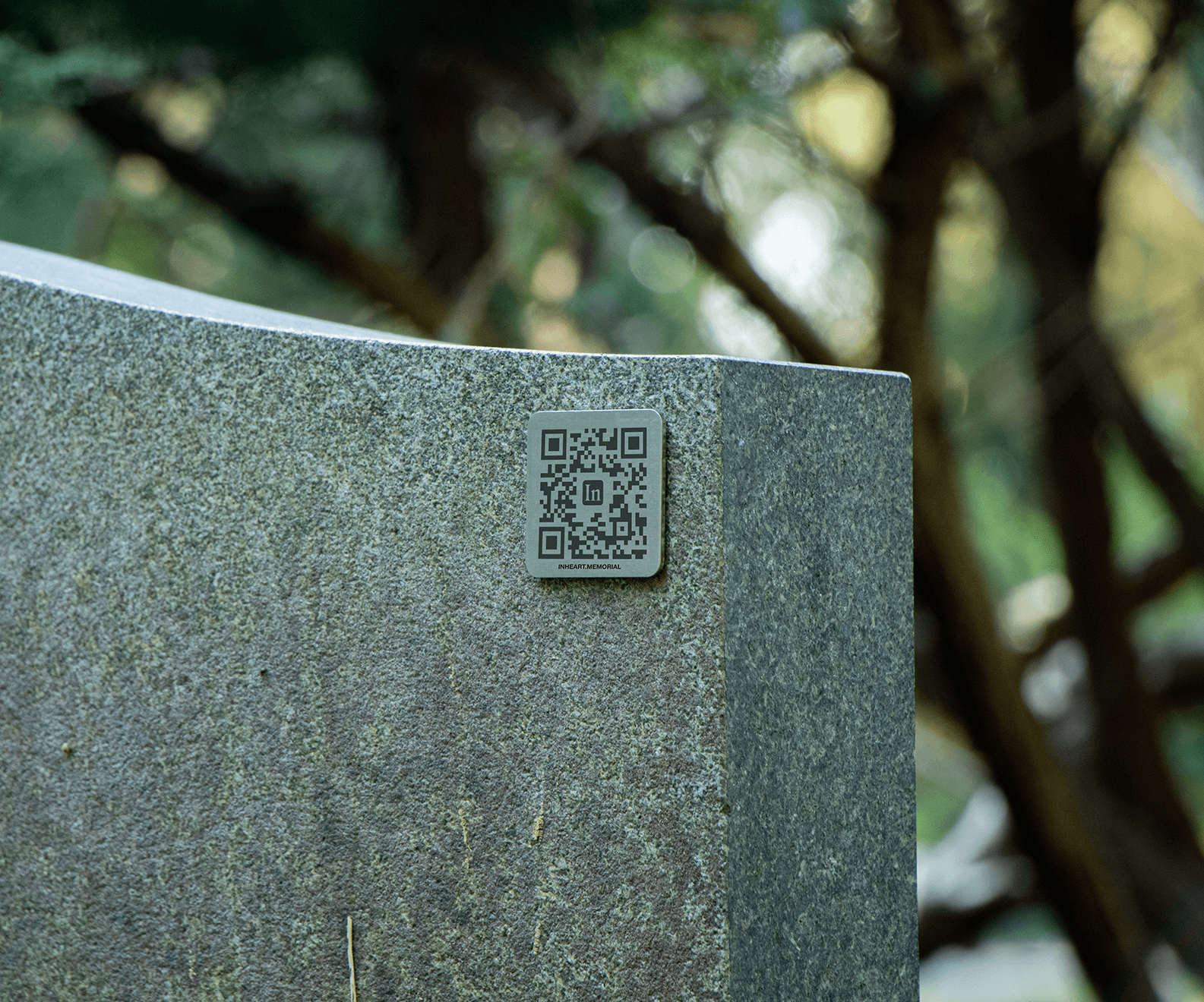 qr-код на памʼятнику
