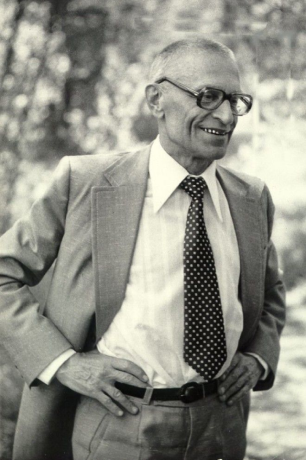 Микола Амосов науковець та письменник